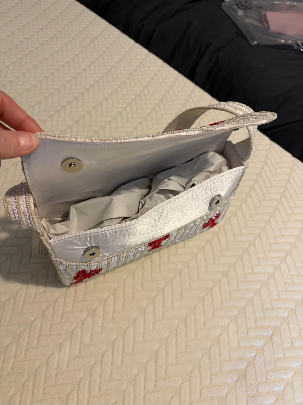 Handcrafted White Beaded Shoulder Bag with Red Lobster Embroidery - Picture 2 of 3